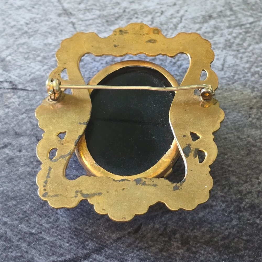Vintage Victorian Revival Mourning Thermoset Black Cameo Brooch Gold Tone 1940s - Picture 12 of 16